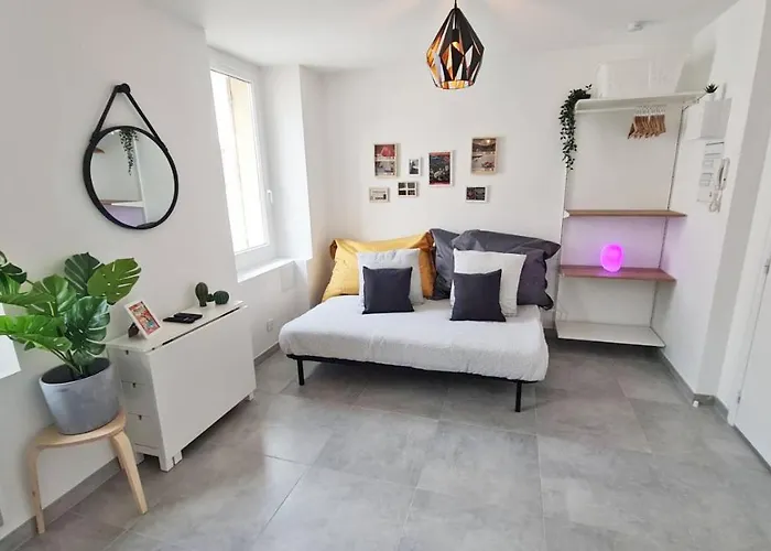 Maxbnb - Studio Cozy - Climatise - Wifi Fibre - 10 Min A Pied Gare -3-